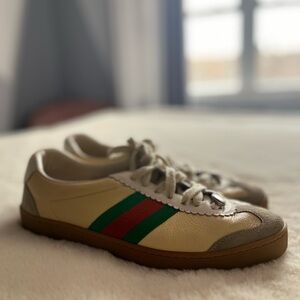 Gucci sneakers light yellow samba style